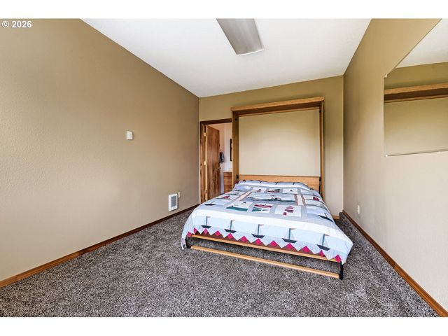 15207 Se ONDO RIVERA Dr, Damascus, OR 97089