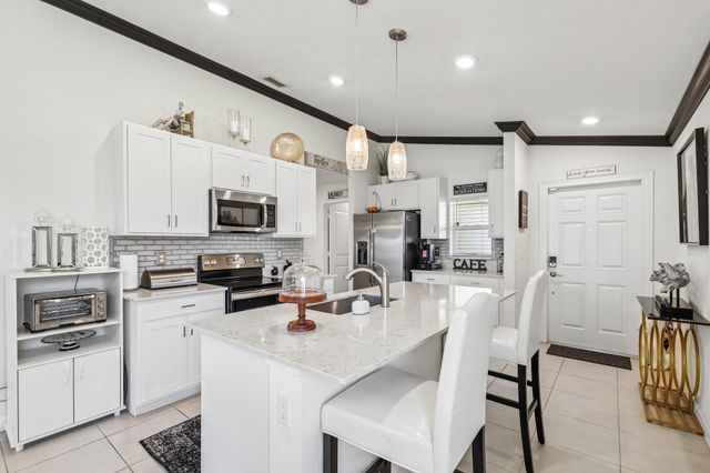 923 Bent Creek Drive, Fort Pierce, FL 34947