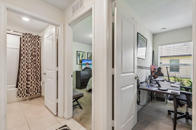 923 Bent Creek Drive, Fort Pierce, FL 34947