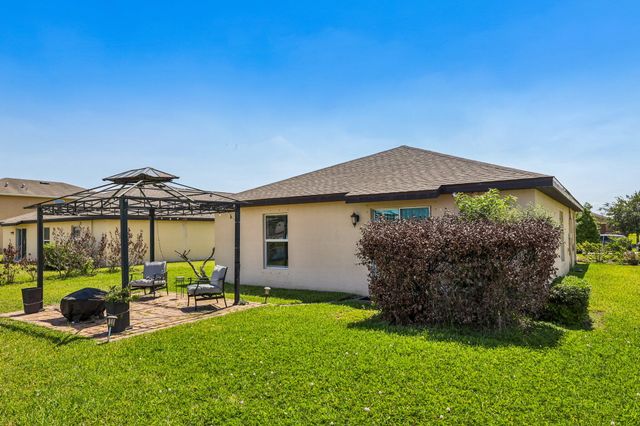 923 Bent Creek Drive, Fort Pierce, FL 34947