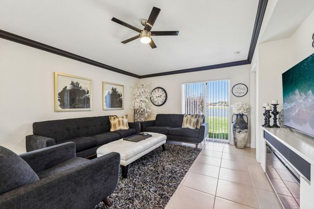 923 Bent Creek Drive, Fort Pierce, FL 34947