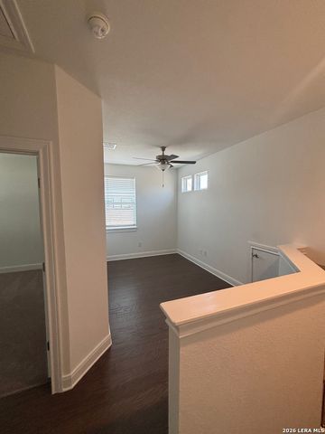 771 N Academy Ave, New Braunfels, TX 78130