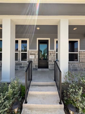 771 N Academy Ave, New Braunfels, TX 78130