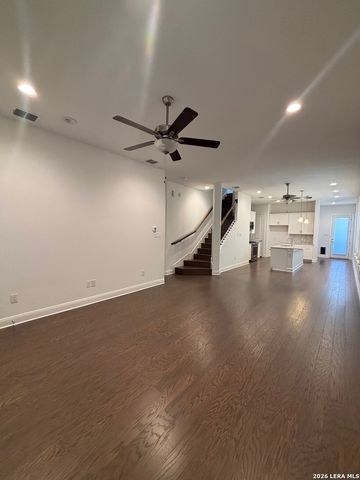 771 N Academy Ave, New Braunfels, TX 78130