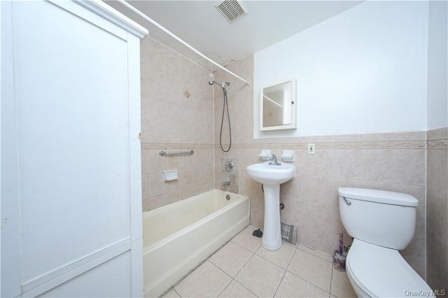 517 Milford Street, Brooklyn, NY 11208