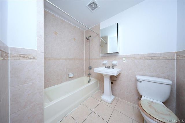 517 Milford Street, Brooklyn, NY 11208