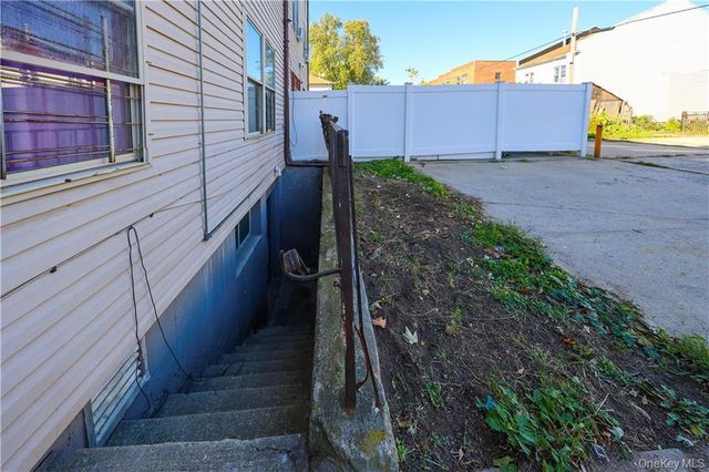 517 Milford Street, Brooklyn, NY 11208