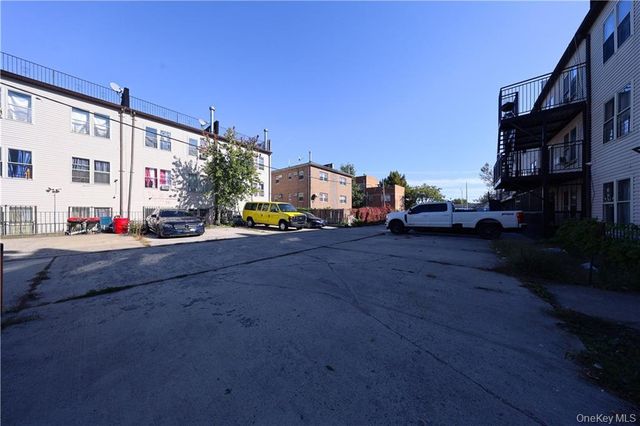 517 Milford Street, Brooklyn, NY 11208