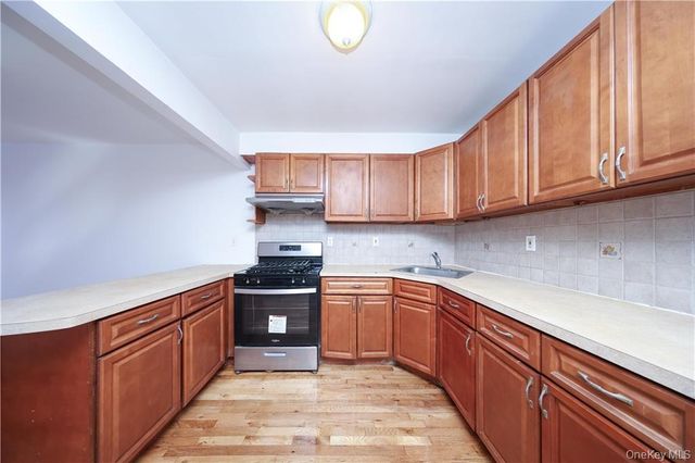 517 Milford Street, Brooklyn, NY 11208