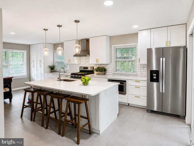 3506 BEVERLY DR, Annandale, VA 22003