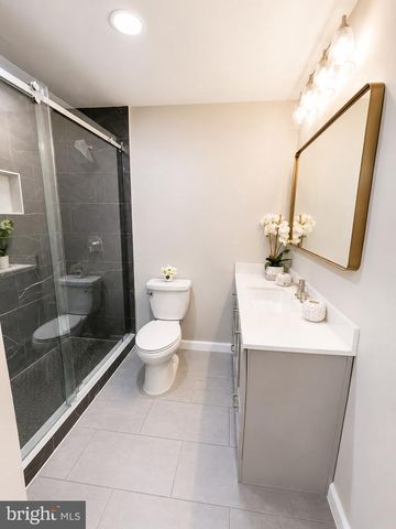 3506 BEVERLY DR, Annandale, VA 22003