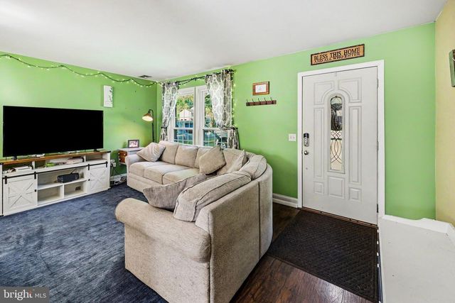 5592 MERCURY CT, Harrisburg, PA 17109