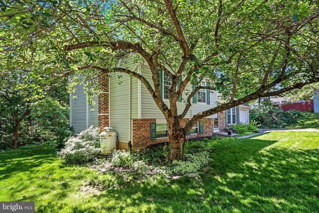 5592 MERCURY CT, Harrisburg, PA 17109