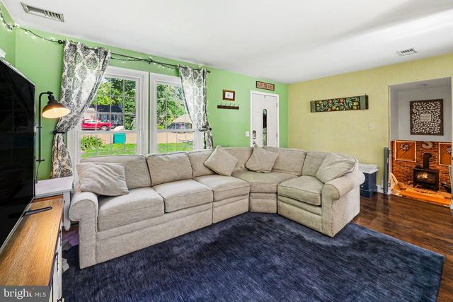 5592 MERCURY CT, Harrisburg, PA 17109