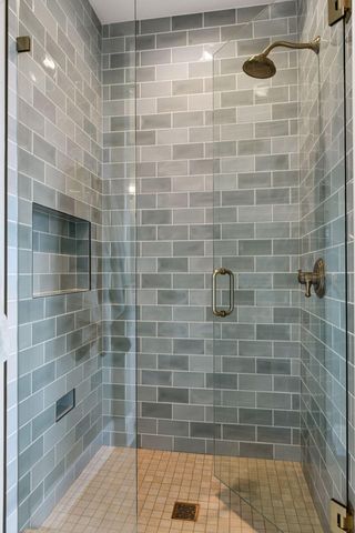 5465 Lost Lake Lane, Mound, MN 55364