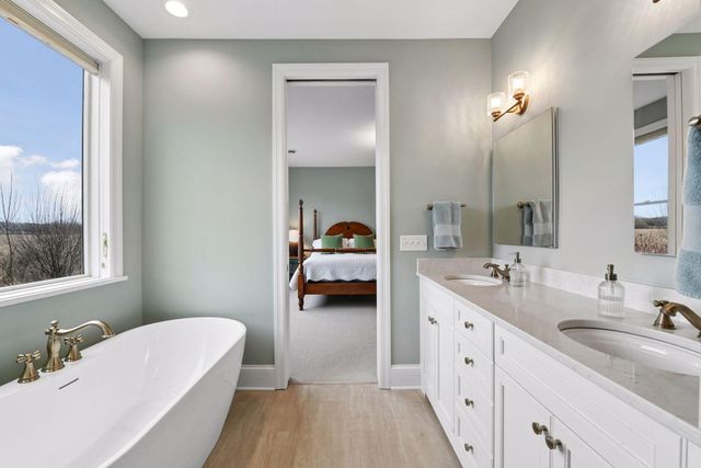 5465 Lost Lake Lane, Mound, MN 55364