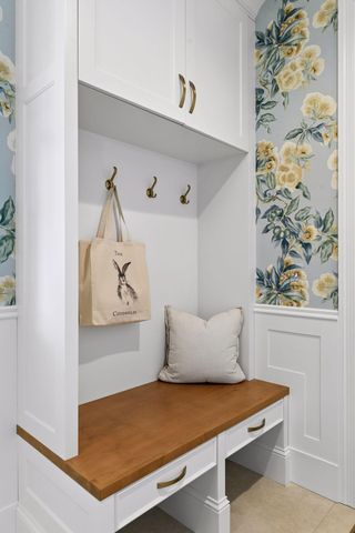 5465 Lost Lake Lane, Mound, MN 55364