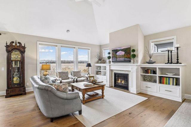 5465 Lost Lake Lane, Mound, MN 55364