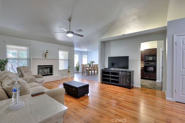 5659 W Menlo, Fresno, CA 93722