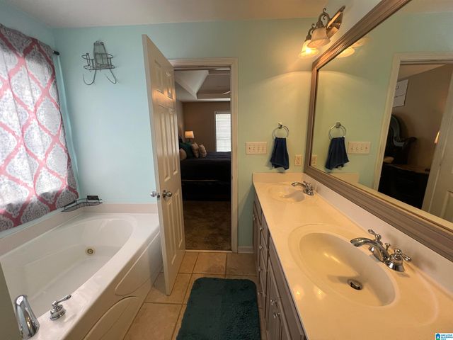 968 HICKORY STREET, Moody, AL 35004