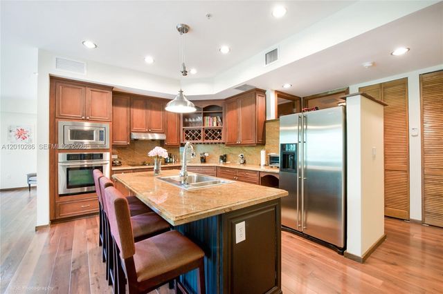 3333 Rice St 301, Miami, FL 33133