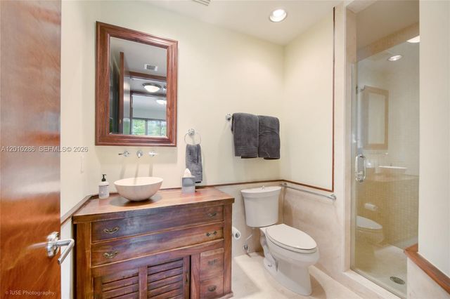 3333 Rice St 301, Miami, FL 33133
