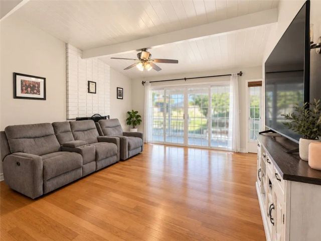 6830 Sylvia Avenue, Reseda, CA 91335