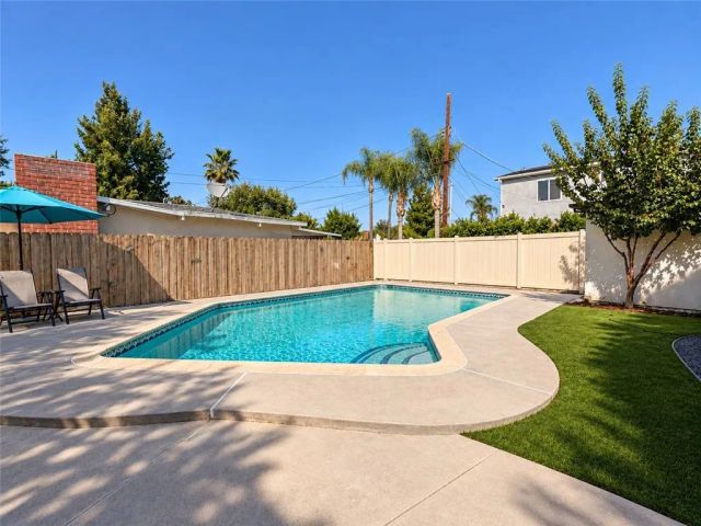 6830 Sylvia Avenue, Reseda, CA 91335