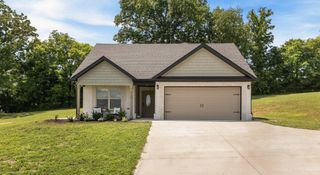 4750 Morrow Rd, Woodlawn, TN 37191