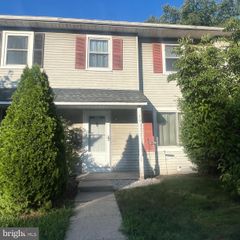 719 HUNTERS RUN, Perkasie, PA 18944