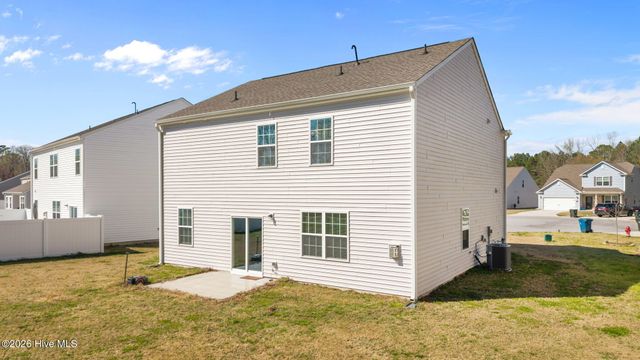 145 Pumpernickel Place, Washington, NC 27889