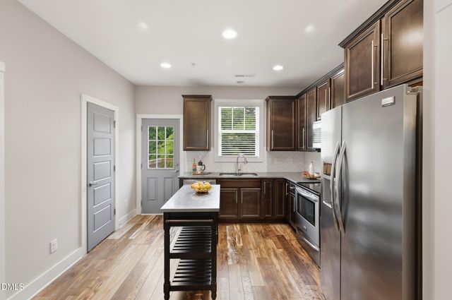 2801 Wilshire Hill Drive 105, Raleigh, NC 27604