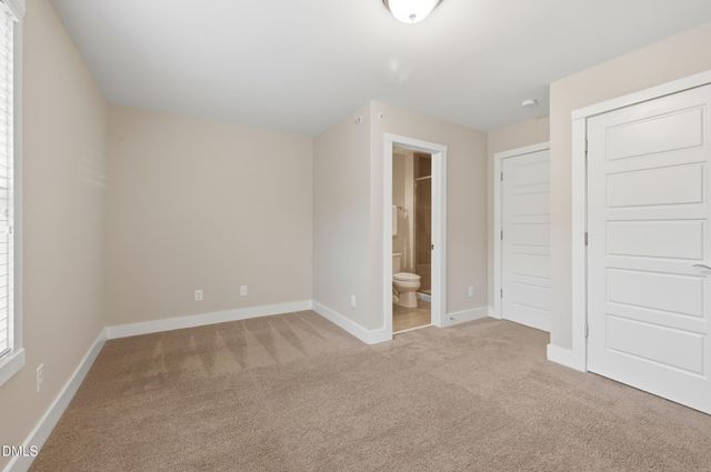 2801 Wilshire Hill Drive 105, Raleigh, NC 27604