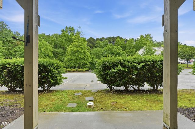 2801 Wilshire Hill Drive 105, Raleigh, NC 27604