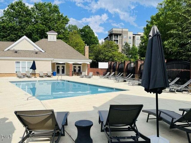 2801 Wilshire Hill Drive 105, Raleigh, NC 27604