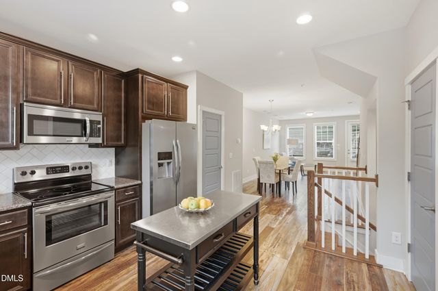 2801 Wilshire Hill Drive 105, Raleigh, NC 27604