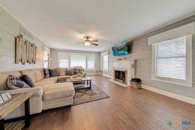 3508 Moulton Road, Gonzales, TX 78629