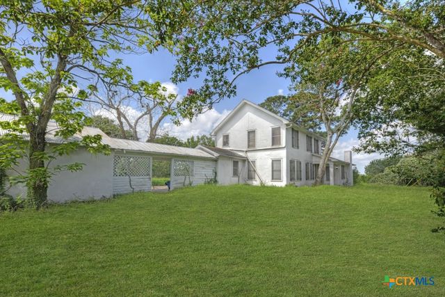 3508 Moulton Road, Gonzales, TX 78629