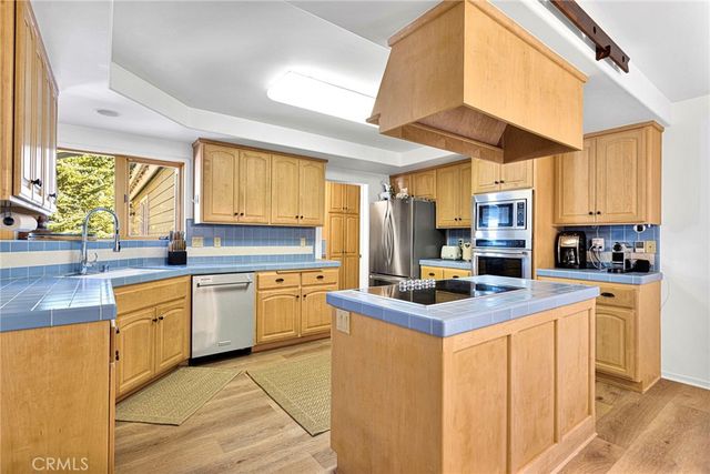 556 Killington, Big Bear Lake, CA 92315