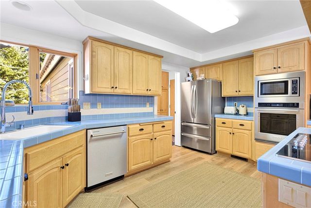 556 Killington, Big Bear Lake, CA 92315