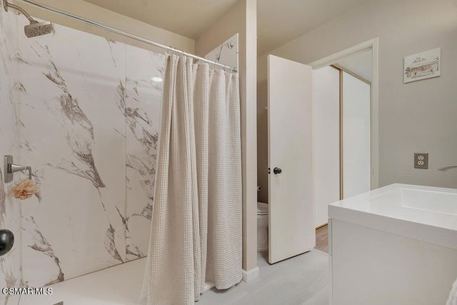 246 W Vineyard Avenue, Oxnard, CA 93036