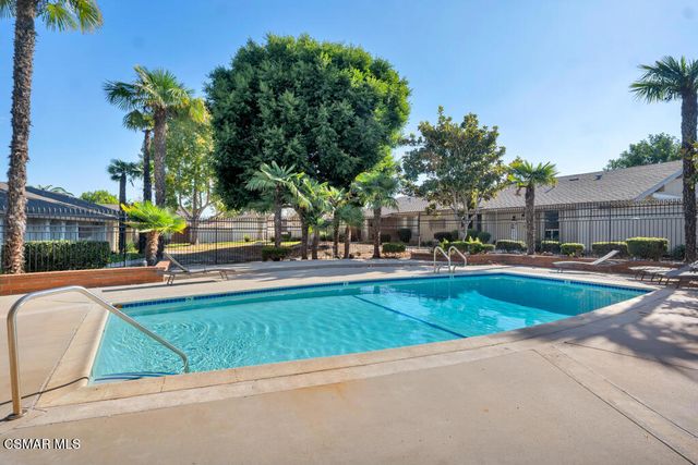 246 W Vineyard Avenue, Oxnard, CA 93036