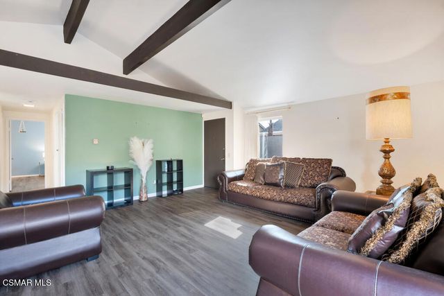 246 W Vineyard Avenue, Oxnard, CA 93036