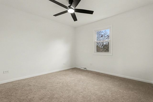 3002 N Maple Tree Lane, Wadsworth, IL 60083