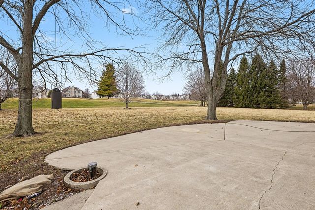 3002 N Maple Tree Lane, Wadsworth, IL 60083