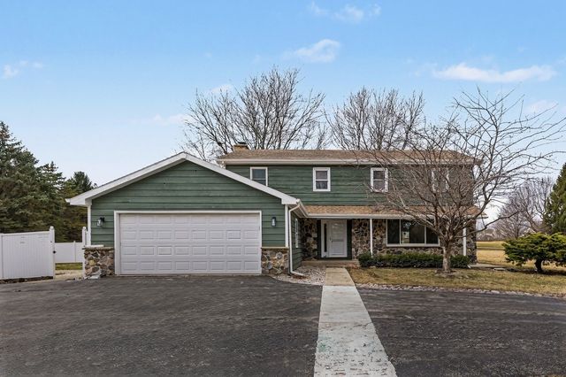3002 N Maple Tree Lane, Wadsworth, IL 60083