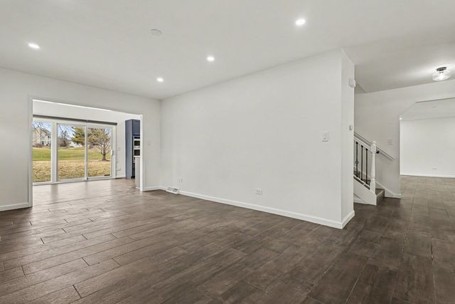 3002 N Maple Tree Lane, Wadsworth, IL 60083