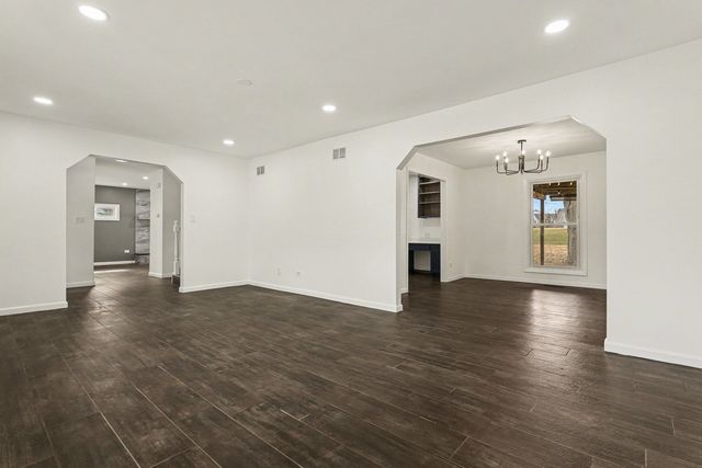 3002 N Maple Tree Lane, Wadsworth, IL 60083