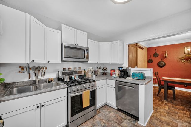 315 Diehl Avenue, Des Moines, IA 50315