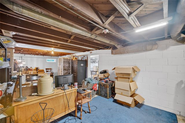 315 Diehl Avenue, Des Moines, IA 50315